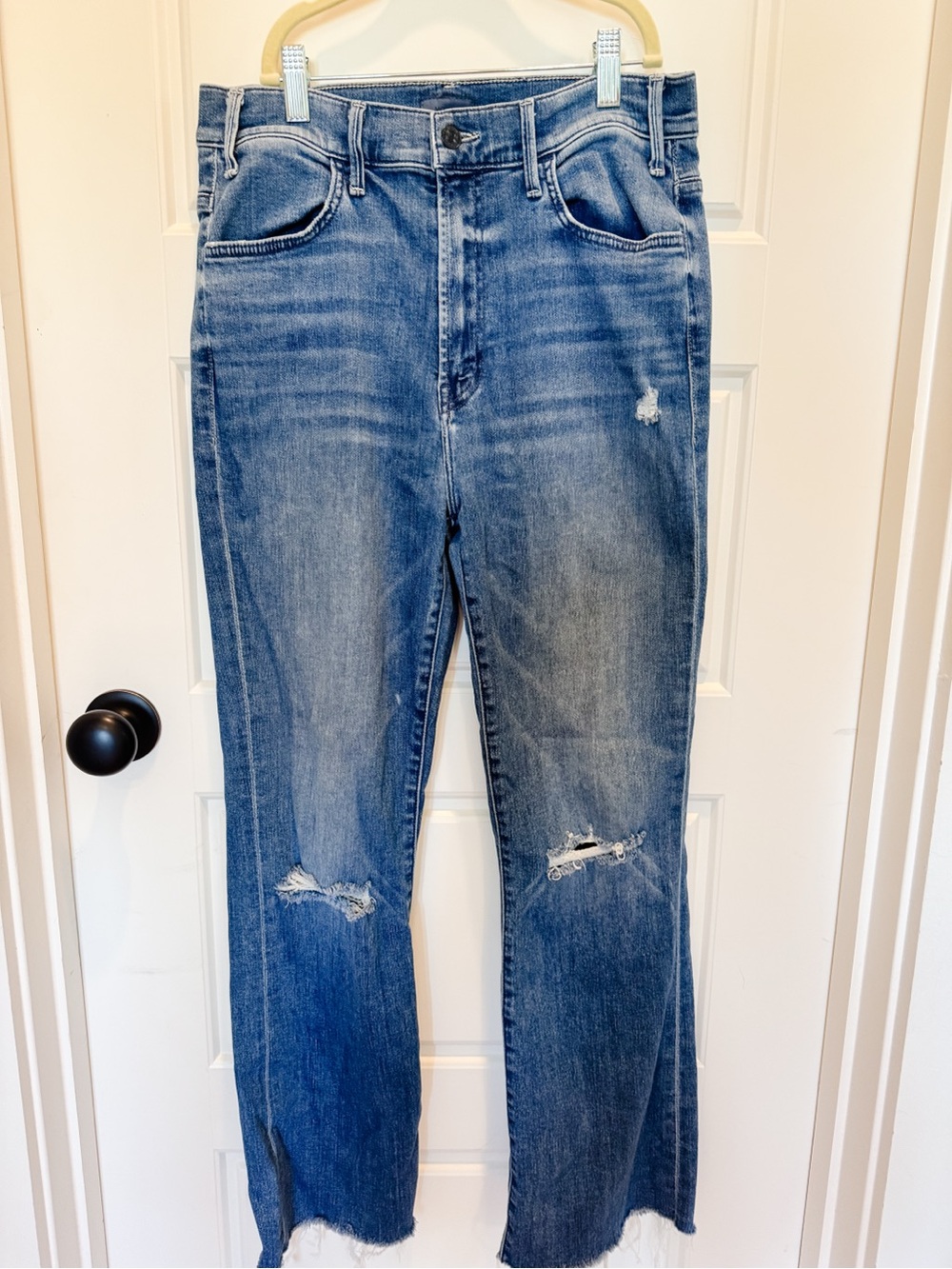 MOTHER The Hustler Ankle Fray Wash Can’t Stop Staring Distressed Ankle Jeans
